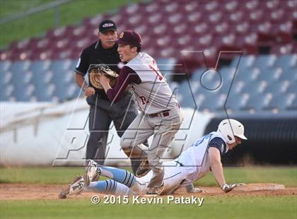 Thumbnail 3 in Sheehan vs. East Catholic (CIAC Class M Semifinal) photogallery.
