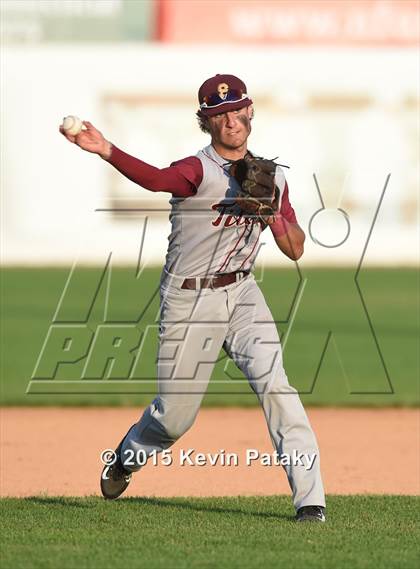 Thumbnail 1 in Sheehan vs. East Catholic (CIAC Class M Semifinal) photogallery.
