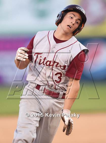 Thumbnail 3 in Sheehan vs. East Catholic (CIAC Class M Semifinal) photogallery.