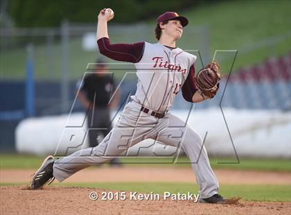 Thumbnail 3 in Sheehan vs. East Catholic (CIAC Class M Semifinal) photogallery.