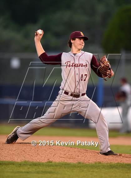 Thumbnail 2 in Sheehan vs. East Catholic (CIAC Class M Semifinal) photogallery.