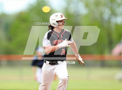 Thumbnail 2 in Bishop Grimes vs Phoenix photogallery.