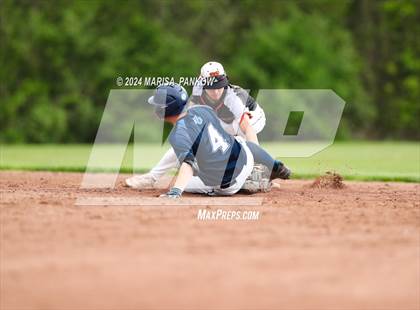 Thumbnail 2 in Bishop Grimes vs Phoenix photogallery.