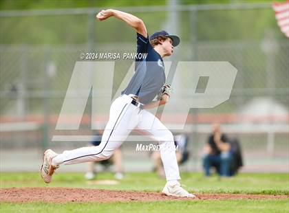 Thumbnail 3 in Bishop Grimes vs Phoenix photogallery.