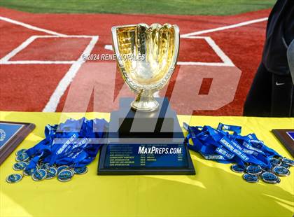Thumbnail 1 in Lincoln vs University (CIF LACS D3 Final) photogallery.