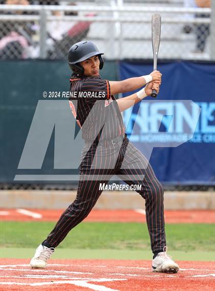 Thumbnail 3 in Lincoln vs University (CIF LACS D3 Final) photogallery.