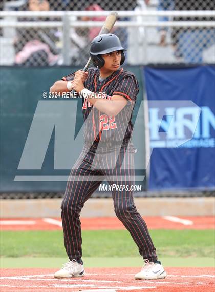 Thumbnail 2 in Lincoln vs University (CIF LACS D3 Final) photogallery.