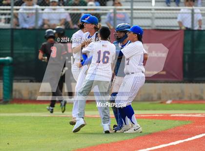 Thumbnail 3 in Lincoln vs University (CIF LACS D3 Final) photogallery.