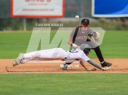 Thumbnail 2 in Lincoln vs University (CIF LACS D3 Final) photogallery.
