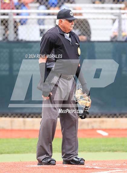 Thumbnail 3 in Lincoln vs University (CIF LACS D3 Final) photogallery.