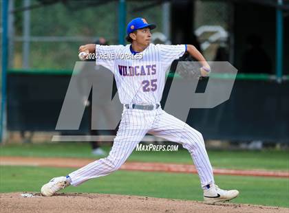 Thumbnail 3 in Lincoln vs University (CIF LACS D3 Final) photogallery.