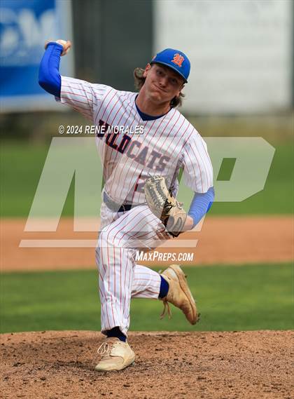 Thumbnail 3 in Lincoln vs University (CIF LACS D3 Final) photogallery.