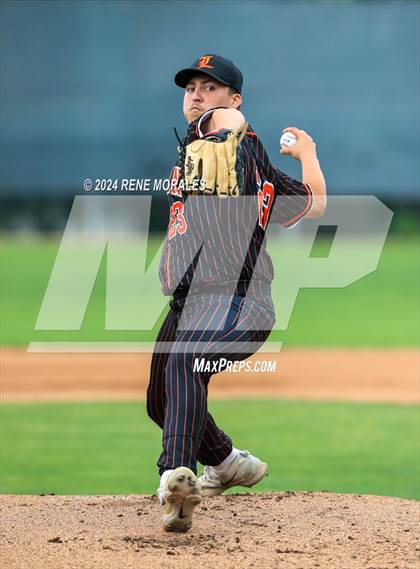 Thumbnail 1 in Lincoln vs University (CIF LACS D3 Final) photogallery.