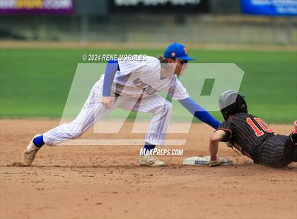 Thumbnail 2 in Lincoln vs University (CIF LACS D3 Final) photogallery.