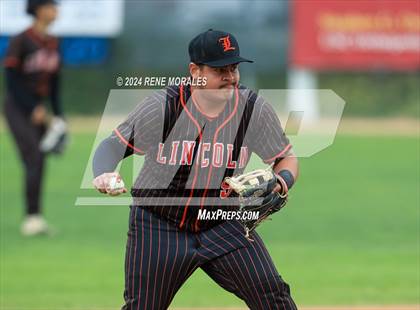 Thumbnail 1 in Lincoln vs University (CIF LACS D3 Final) photogallery.