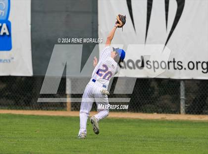 Thumbnail 1 in Lincoln vs University (CIF LACS D3 Final) photogallery.