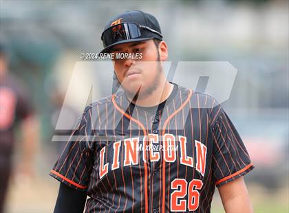 Thumbnail 1 in Lincoln vs University (CIF LACS D3 Final) photogallery.