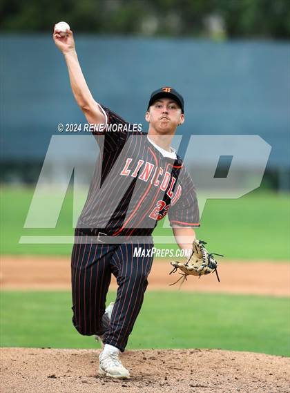 Thumbnail 2 in Lincoln vs University (CIF LACS D3 Final) photogallery.