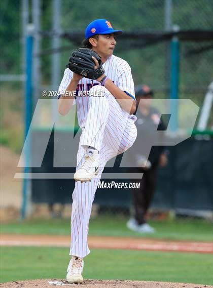 Thumbnail 1 in Lincoln vs University (CIF LACS D3 Final) photogallery.