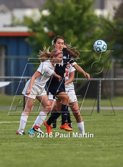 Thumbnail 2 in Plainfield South vs. Oswego photogallery.