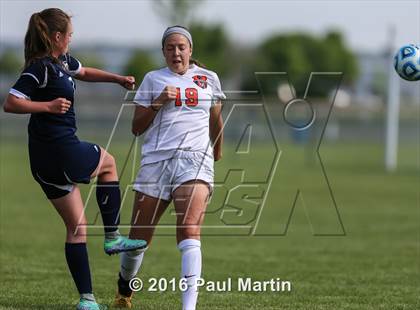 Thumbnail 1 in Plainfield South vs. Oswego photogallery.
