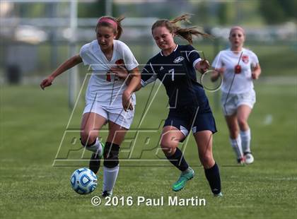 Thumbnail 3 in Plainfield South vs. Oswego photogallery.
