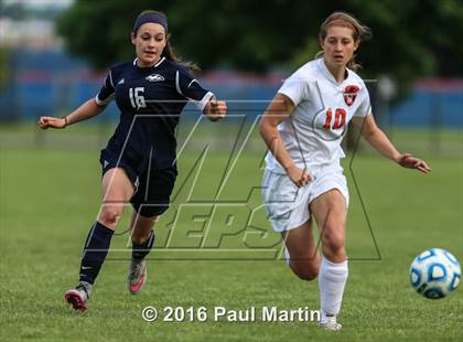 Thumbnail 2 in Plainfield South vs. Oswego photogallery.