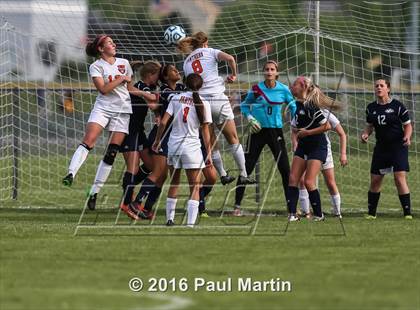 Thumbnail 2 in Plainfield South vs. Oswego photogallery.