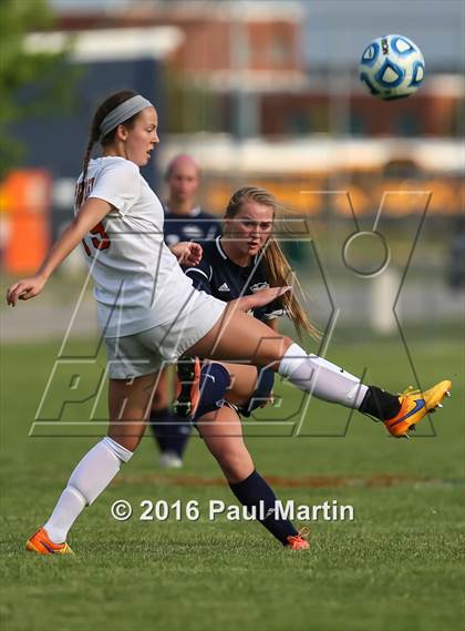 Thumbnail 1 in Plainfield South vs. Oswego photogallery.