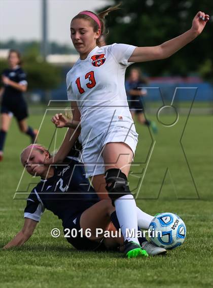 Thumbnail 1 in Plainfield South vs. Oswego photogallery.