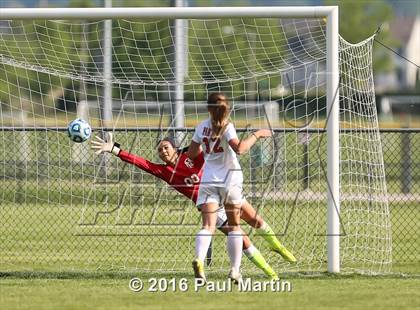 Thumbnail 2 in Plainfield South vs. Oswego photogallery.