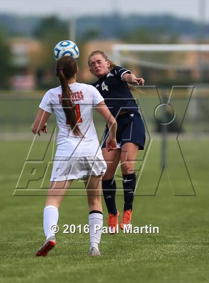 Thumbnail 3 in Plainfield South vs. Oswego photogallery.