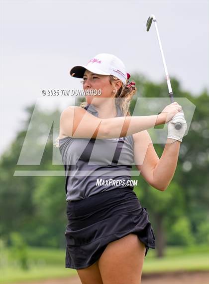 Thumbnail 3 in UIL 3A Girls Golf Finals (Round 1) photogallery.