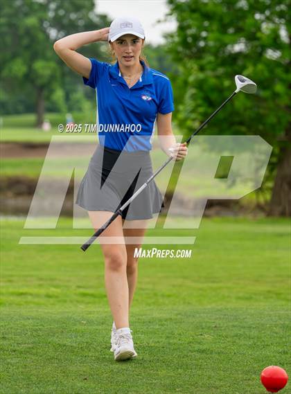 Thumbnail 3 in UIL 3A Girls Golf Finals (Round 1) photogallery.