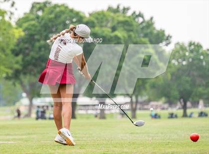 Thumbnail 1 in UIL 3A Girls Golf Finals (Round 1) photogallery.