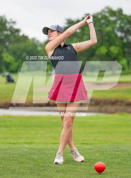 Thumbnail 2 in UIL 3A Girls Golf Finals (Round 1) photogallery.