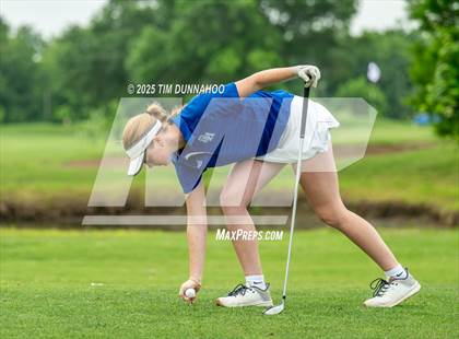 Thumbnail 2 in UIL 3A Girls Golf Finals (Round 1) photogallery.