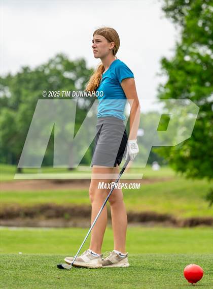 Thumbnail 3 in UIL 3A Girls Golf Finals (Round 1) photogallery.