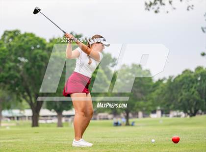 Thumbnail 2 in UIL 3A Girls Golf Finals (Round 1) photogallery.
