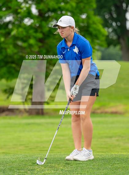 Thumbnail 3 in UIL 3A Girls Golf Finals (Round 1) photogallery.