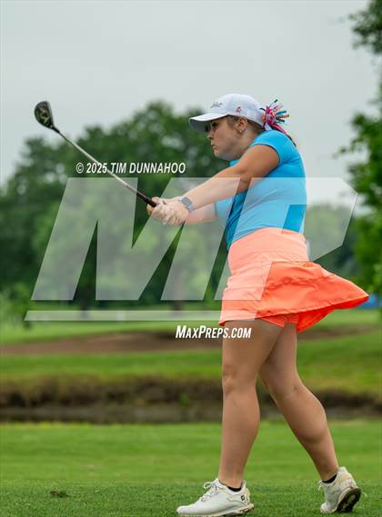 Thumbnail 2 in UIL 3A Girls Golf Finals (Round 1) photogallery.
