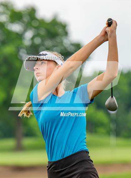 Thumbnail 2 in UIL 3A Girls Golf Finals (Round 1) photogallery.