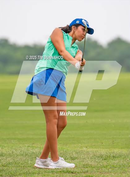Thumbnail 3 in UIL 3A Girls Golf Finals (Round 1) photogallery.