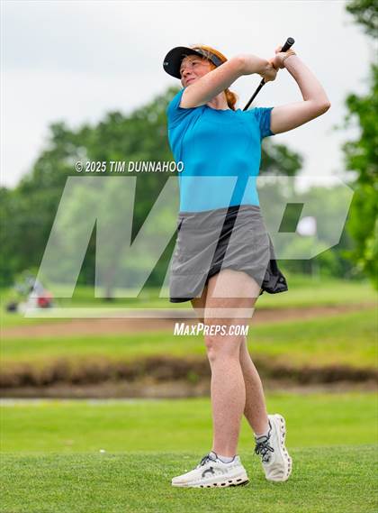 Thumbnail 2 in UIL 3A Girls Golf Finals (Round 1) photogallery.