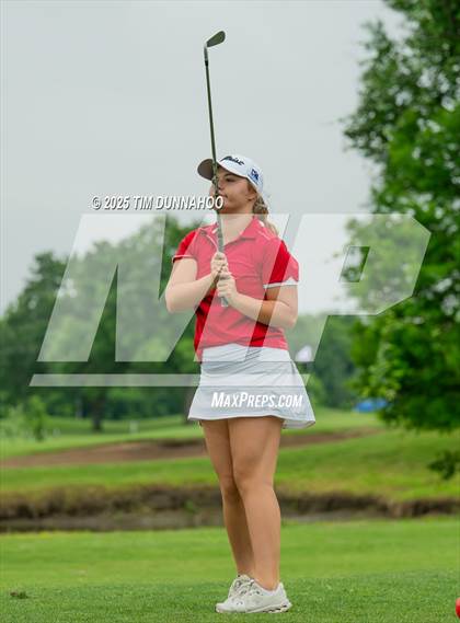 Thumbnail 2 in UIL 3A Girls Golf Finals (Round 1) photogallery.