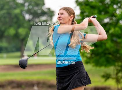 Thumbnail 2 in UIL 3A Girls Golf Finals (Round 1) photogallery.