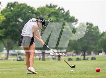Thumbnail 2 in UIL 3A Girls Golf Finals (Round 1) photogallery.