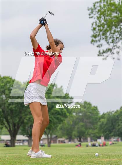 Thumbnail 2 in UIL 3A Girls Golf Finals (Round 1) photogallery.