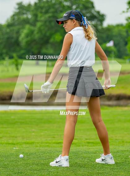 Thumbnail 3 in UIL 3A Girls Golf Finals (Round 1) photogallery.