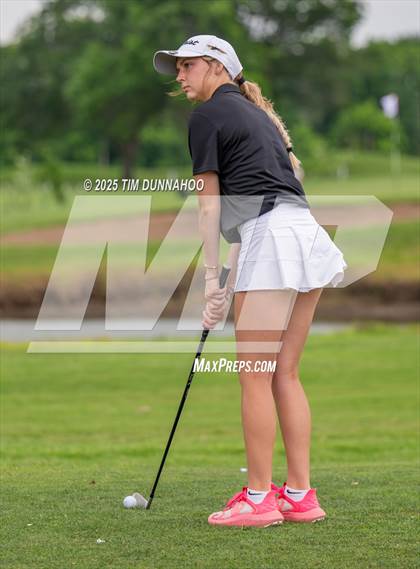 Thumbnail 2 in UIL 3A Girls Golf Finals (Round 1) photogallery.